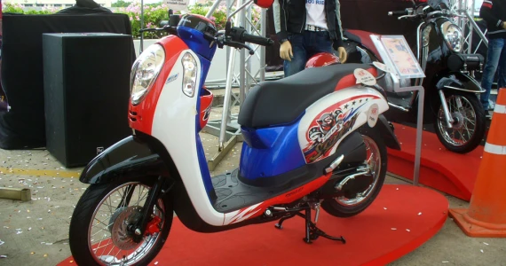รูปภาพ ฮอนด้า Honda Scoopy i Active Boy 2012 ACF110SFC (2TH) ปี 2012