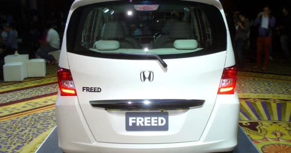 รูปภาพ ฮอนด้า Honda Freed EL ปี 2012