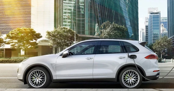 รูปภาพ ปอร์เช่ Porsche Cayenne Turbo S E-Hybrid ปี 2014