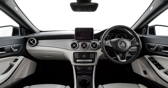รูปภาพ เมอร์เซเดส-เบนซ์ Mercedes-benz CLA-Class CLA 200 Urban ปี 2017