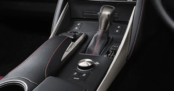 รูปภาพ เลกซัส Lexus IS 200t F Sport ปี 2017
