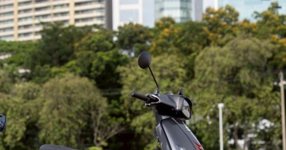 รูปภาพ อีเอ็ม EM Legend Pro (Standard) ปี 2025