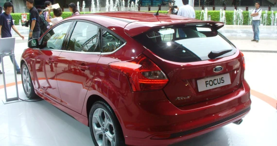 รูปภาพ ฟอร์ด Ford Focus 5Dr 2.0L Ti-VCT GDi Sport+ PowerShift AT ปี 2012