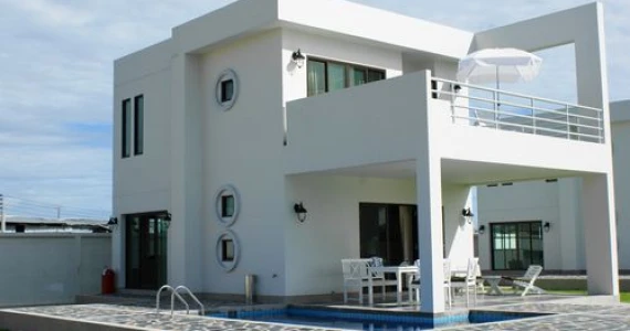 รูปภาพ เมาน์เท่นวิว อินเตอร์เนชั่นแนล บางแสน (Mountainview International Bangsan)