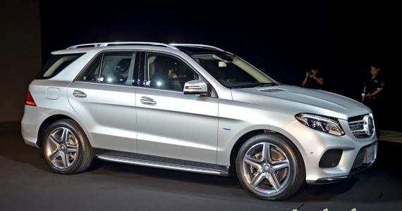 รูปภาพ เมอร์เซเดส-เบนซ์ Mercedes-benz GLE-Class GLE 500 e 4MATIC AMG Dynamic ปี 2016