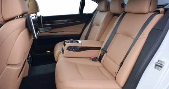 รูปภาพ บีเอ็มดับเบิลยู BMW Series 7 730Ld ปี 2010