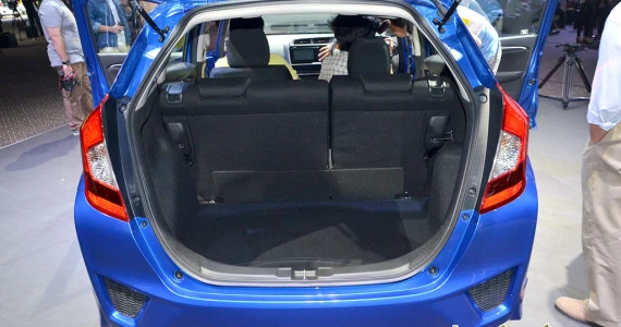 รูปภาพ ฮอนด้า Honda Jazz SV AT ปี 2014