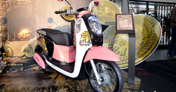 รูปภาพ ฮอนด้า Honda Scoopy i Vivid Me 2014 ACF110SFF (TH) ปี 2014