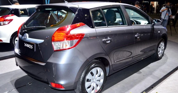 รูปภาพ โตโยต้า Toyota Yaris 1.2 E ปี 2013