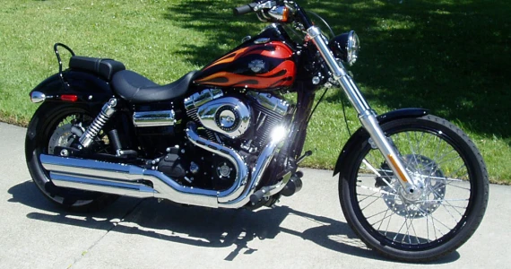 รูปภาพ ฮาร์ลีย์-เดวิดสัน Harley-Davidson Dyna Wide Glide ปี 2012