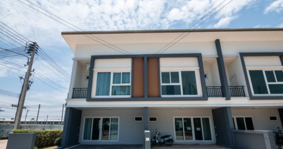 รูปภาพ อุไรสิริ ไลท์ ดอนทอง x ประชาสุข (Uraisiri Lite Donthong x Prachasuk)