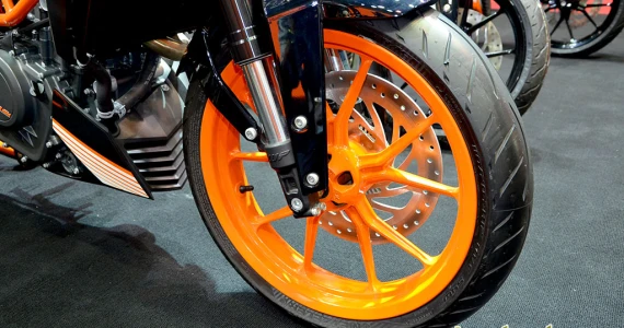 รูปภาพ เคทีเอ็ม KTM 390 (Standard) ปี 2013