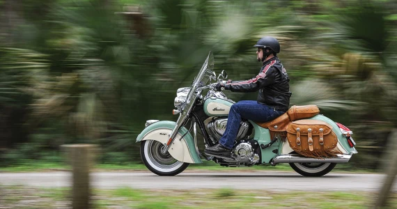 รูปภาพ อินเดียน มอเตอร์ไซเคิล Indian Motorcycle Chief Vintage (Standard) ปี 2015