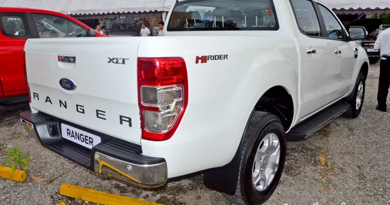รูปภาพ ฟอร์ด Ford Ranger Double Cab 2.2L XLS 4x2 Hi-Rider ปี 2015