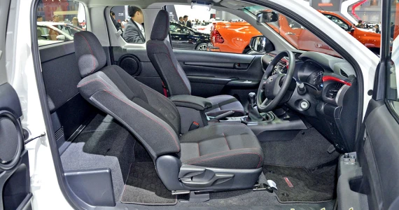 รูปภาพ โตโยต้า Toyota Revo Smart Cab 2.4 TRD Sportivo ปี 2016