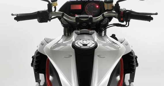 รูปภาพ เบเนลลี Benelli TNT 1130 R ปี 2014