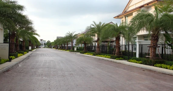 รูปภาพ นันทวัน แจ้งวัฒนะ ราชพฤกษ์ (Nanthawan Chaengwattana-Ratchapruek)