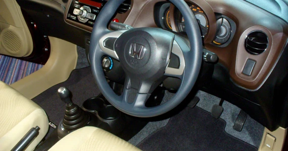 รูปภาพ ฮอนด้า Honda Brio Amaze V CVT ปี 2012