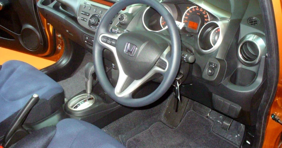 รูปภาพ ฮอนด้า Honda Jazz SV AT ปี 2011