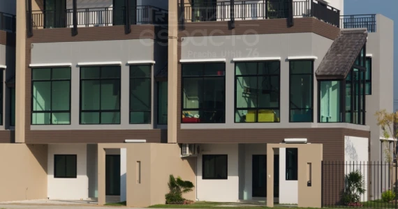 รูปภาพ เออเบิร์นธารา เอสพาสิโอ ประชาอุทิศ 76 (UrbanTara espac-i-o Pracha-uthit 76)