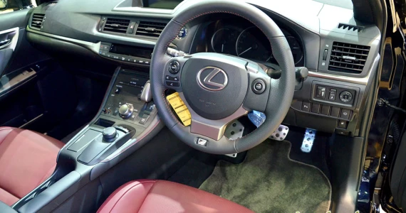 รูปภาพ เลกซัส Lexus CT200h F-Sport ปี 2014