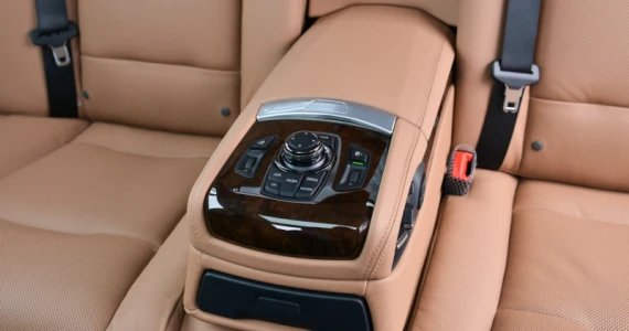 รูปภาพ บีเอ็มดับเบิลยู BMW Series 7 730Li ปี 2014