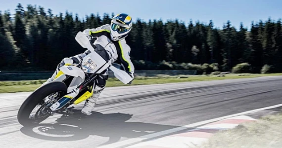 รูปภาพ ฮุสวาน่า Husqvarna 701 SUPERMOTO ปี 2018