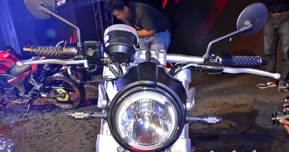 รูปภาพ จีพีเอ็กซ์ GPX Legend Gentleman ปี 2016