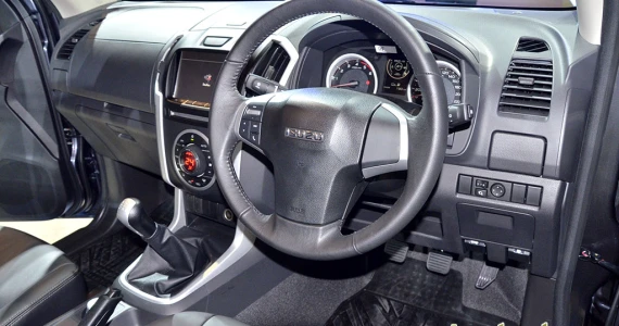 รูปภาพ อีซูซุ Isuzu D-MAX V-Cross 4-Door 3.0 Ddi Z Blue Power ปี 2015