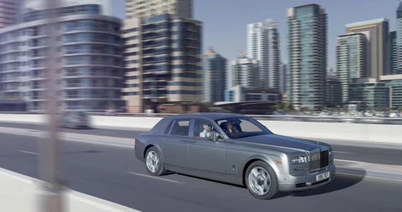 รูปภาพ โรลส์-รอยซ์ Rolls-Royce-Phantom Series II Standard-ปี 2012