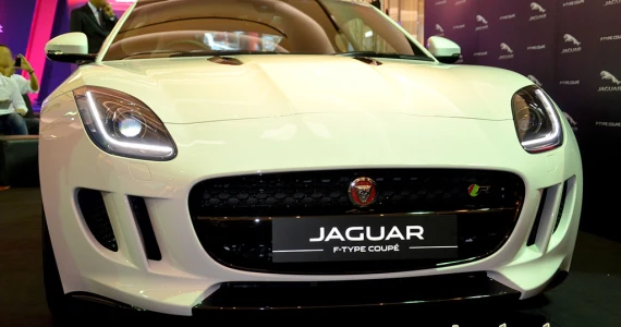 รูปภาพ จากัวร์ Jaguar F-Type V8 R Coupe ปี 2014