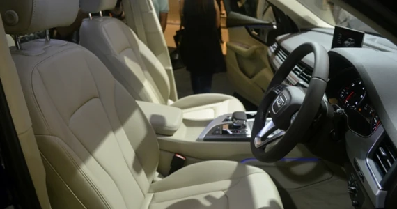 รูปภาพ อาวดี้ Audi Q7 45 TDI quattro S Line ปี 2017