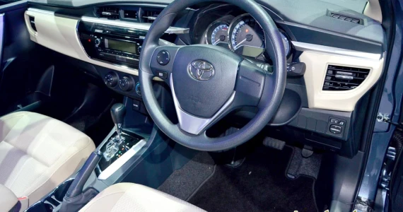 รูปภาพ โตโยต้า Toyota Altis (Corolla) 1.8 E A/T ปี 2014