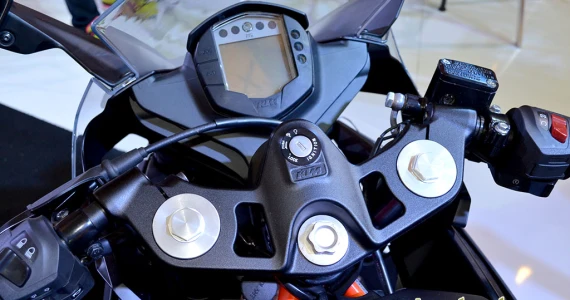 รูปภาพ เคทีเอ็ม KTM RC 200 ปี 2015