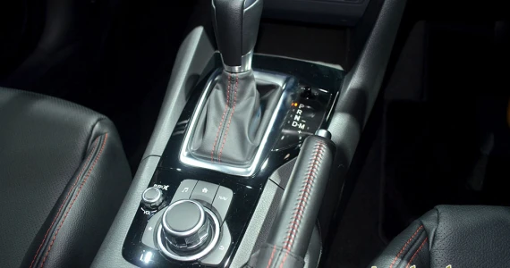 รูปภาพ มาสด้า Mazda 3 2.0 Sports Hatchback S ปี 2014