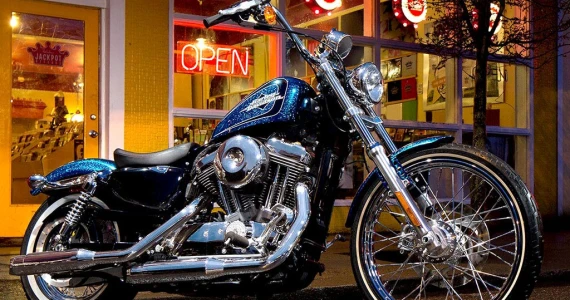 รูปภาพ ฮาร์ลีย์-เดวิดสัน Harley-Davidson Cruiser Seventy-Two ปี 2016