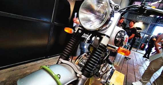 รูปภาพ โรยัล เอ็นฟีลด์ Royal Enfield Bullet Trials Works Replica 500 ปี 2019