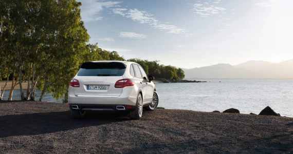 รูปภาพ ปอร์เช่ Porsche Cayenne S Hybrid ปี 2010