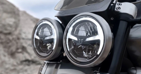 รูปภาพ ไทรอัมพ์ Triumph ROCKET 3 GT ปี 2023
