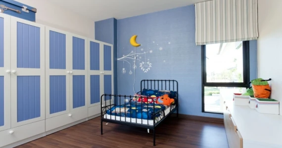 รูปภาพ เพลินจิต คอลลิน่า (Ploenchit Collina)