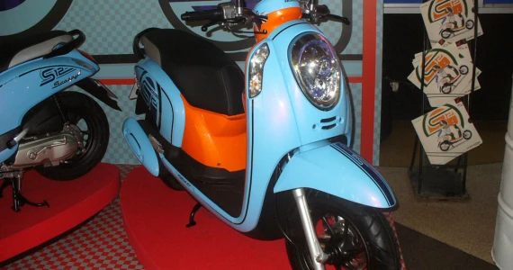 รูปภาพ ฮอนด้า Honda Scoopy i S12 ปี 2012