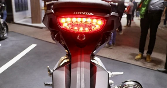 รูปภาพ ฮอนด้า Honda CB 300R MY2018 ปี 2018