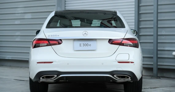 รูปภาพ เมอร์เซเดส-เบนซ์ Mercedes-benz-E-Class E 300 e Avantgrade-ปี 2021