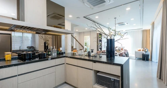 รูปภาพ มัณฑนา มอเตอร์เวย์-พระราม 9 (Mantana Motorway-Rama 9)