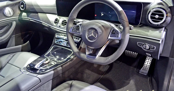 รูปภาพ เมอร์เซเดส-เบนซ์ Mercedes-benz E-Class E 220 d Estate AMG Dynamic ปี 2016