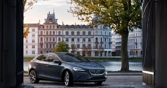 รูปภาพ วอลโว่ Volvo V40 T4 Momentum ปี 2017