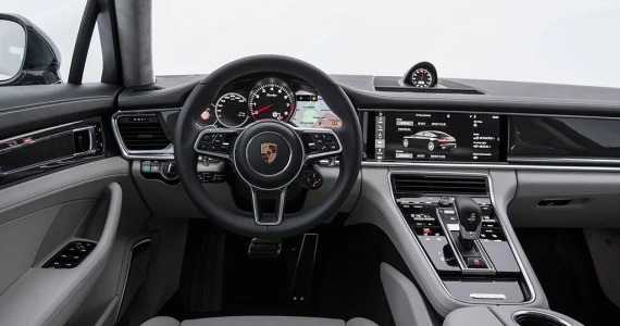 รูปภาพ ปอร์เช่ Porsche Panamera Turbo ปี 2016