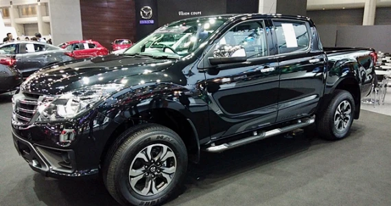 รูปภาพ มาสด้า Mazda BT-50 PRO DoubleCab 2.2 Hi-Racer ABS/Leather ปี 2017
