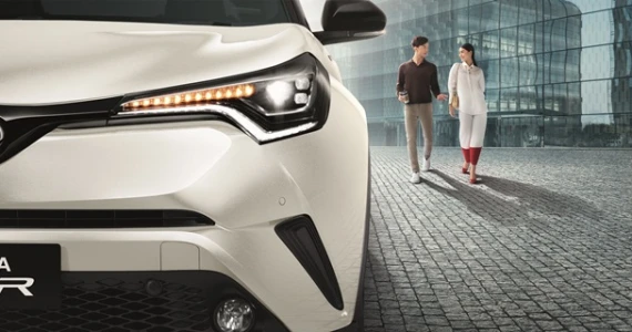 รูปภาพ โตโยต้า Toyota C-HR HV Mid ปี 2019