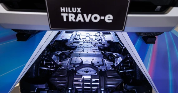 รูปภาพ โตโยต้า Toyota Hilux Travo -e Double Cab 4TREX ปี 2025